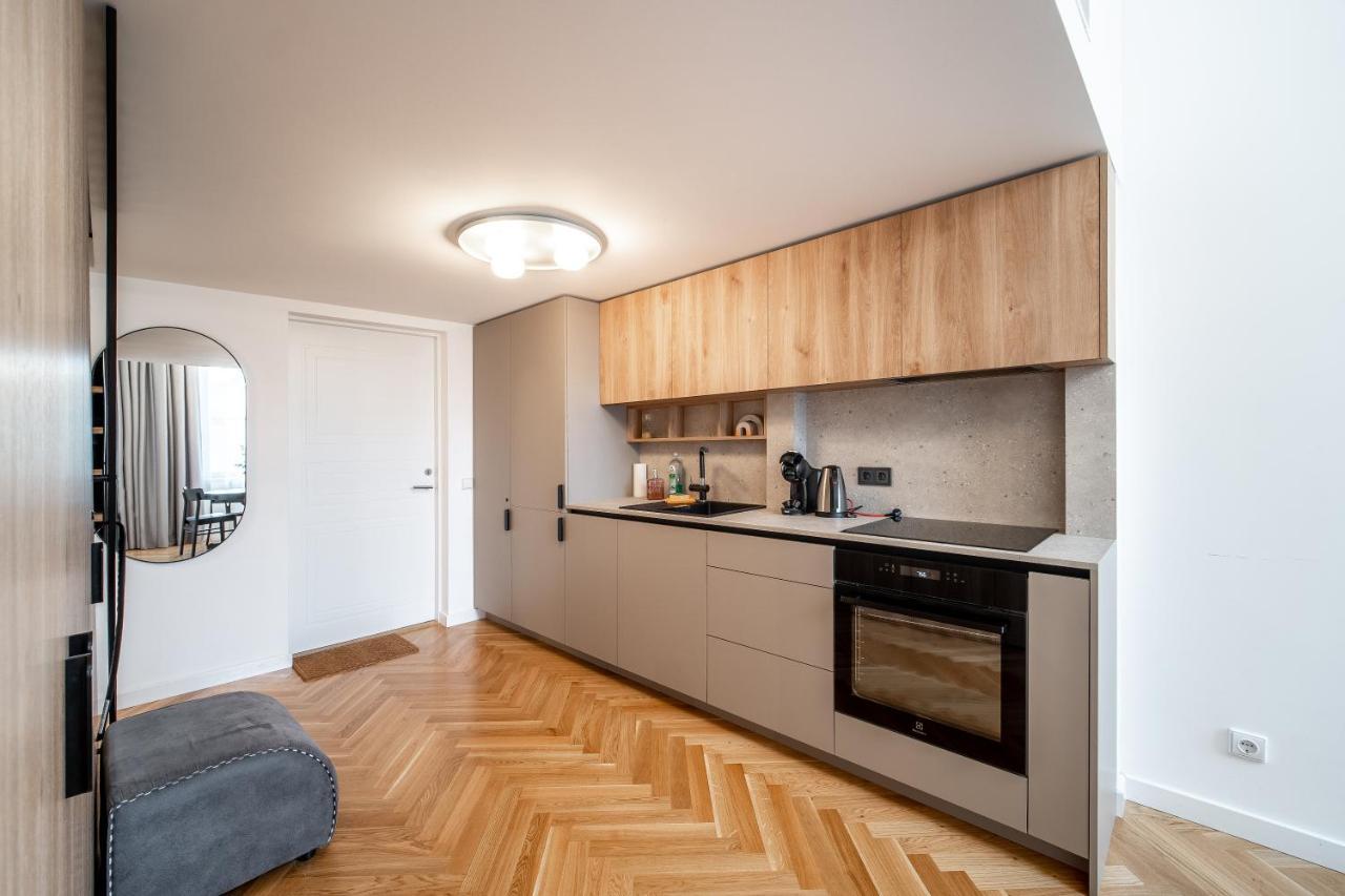 Owl Jazz - Luxury In The Heart Of The Huoneisto *
