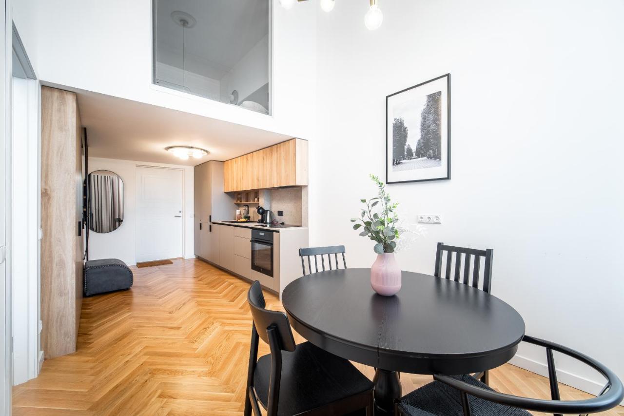Owl Jazz - Luxury In The Heart Of The Kaunas