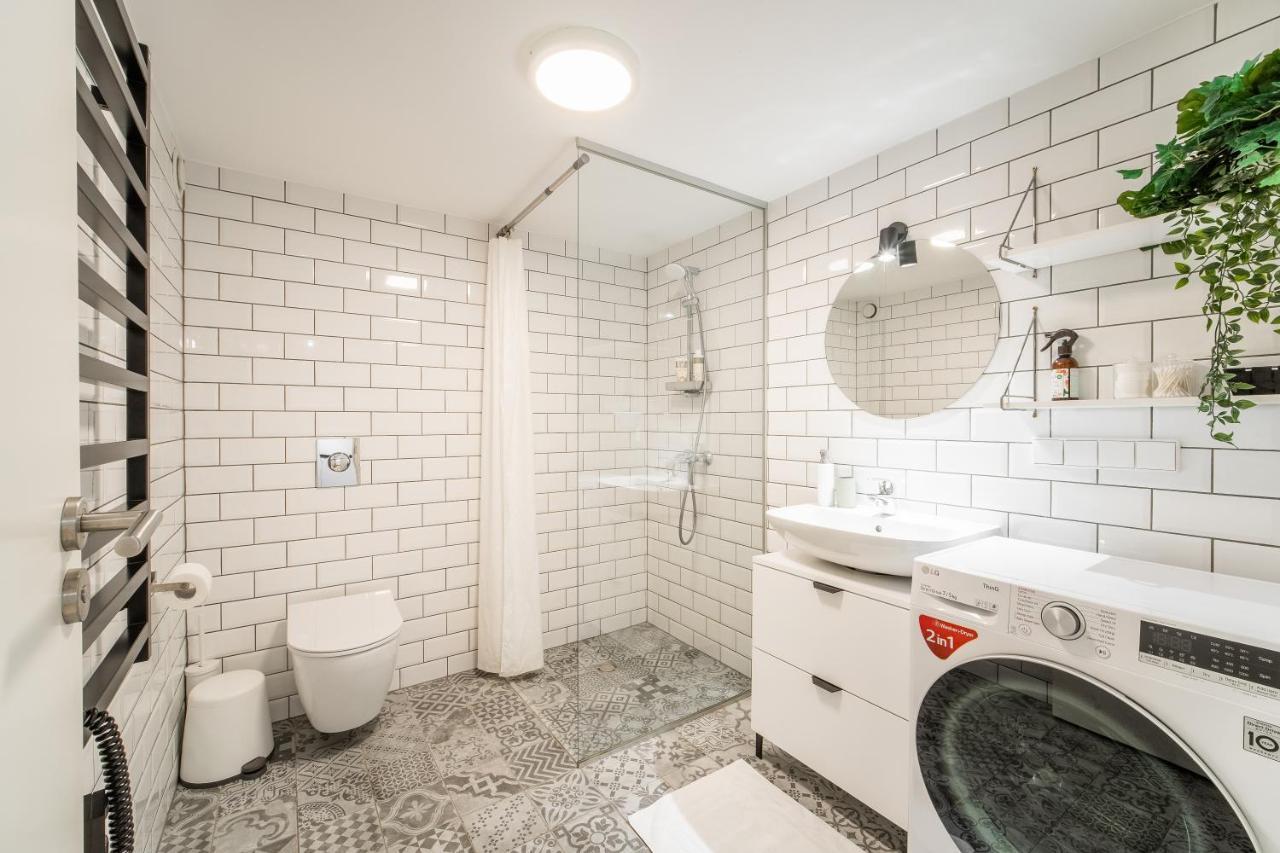 Owl Jazz - Luxury In The Heart Of The Huoneisto *