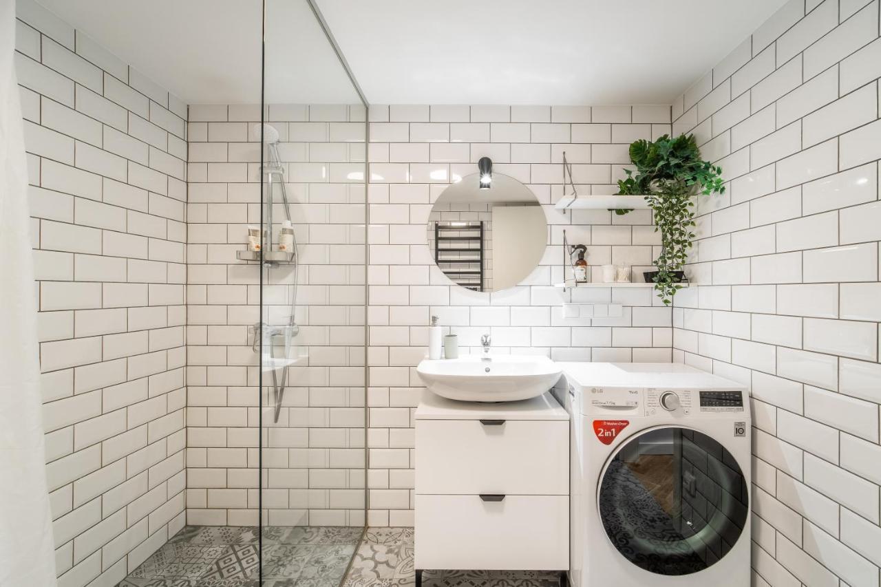 Owl Jazz - Luxury In The Heart Of The Huoneisto