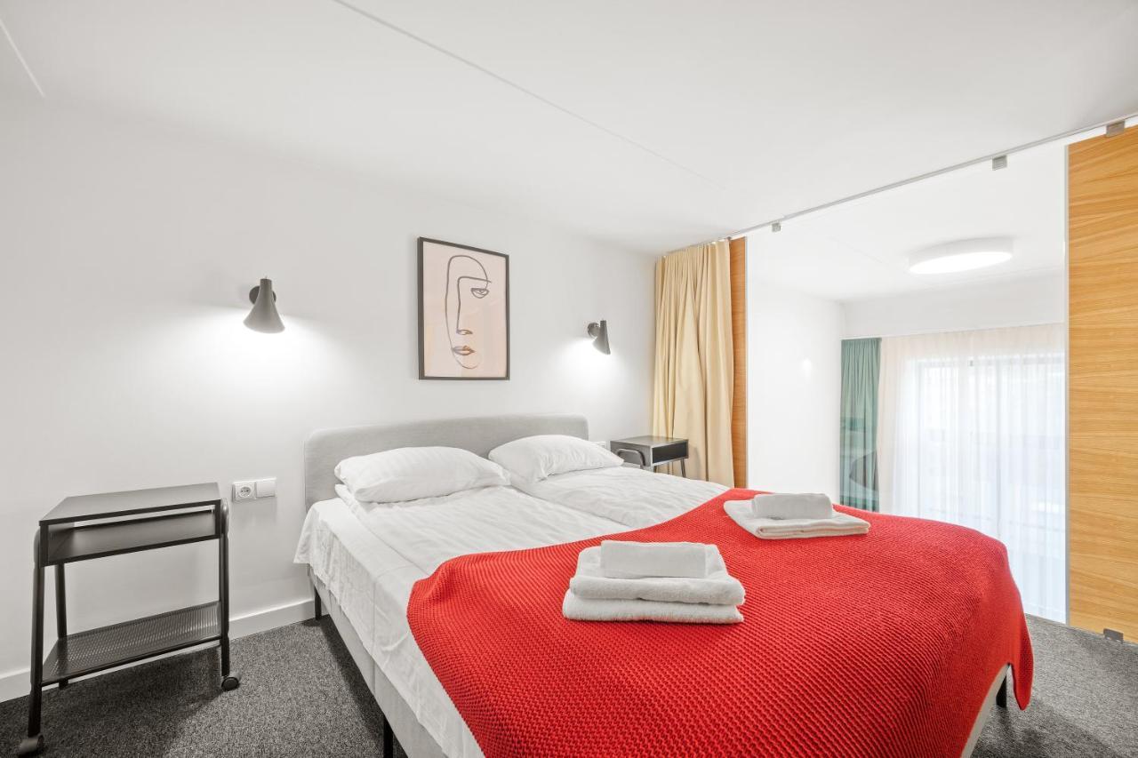 Owl Jazz - Luxury In The Heart Of The Huoneisto