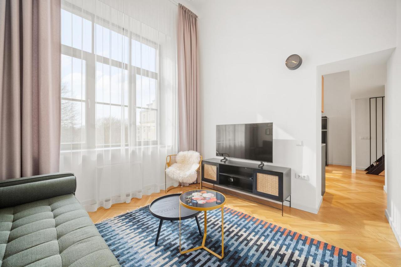 Owl Jazz - Luxury In The Heart Of The Huoneisto Kaunas
