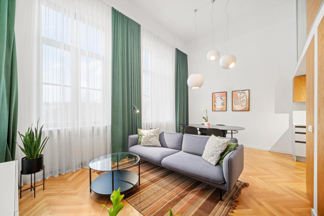 Owl Jazz - Luxury In The Heart Of The * Kaunas