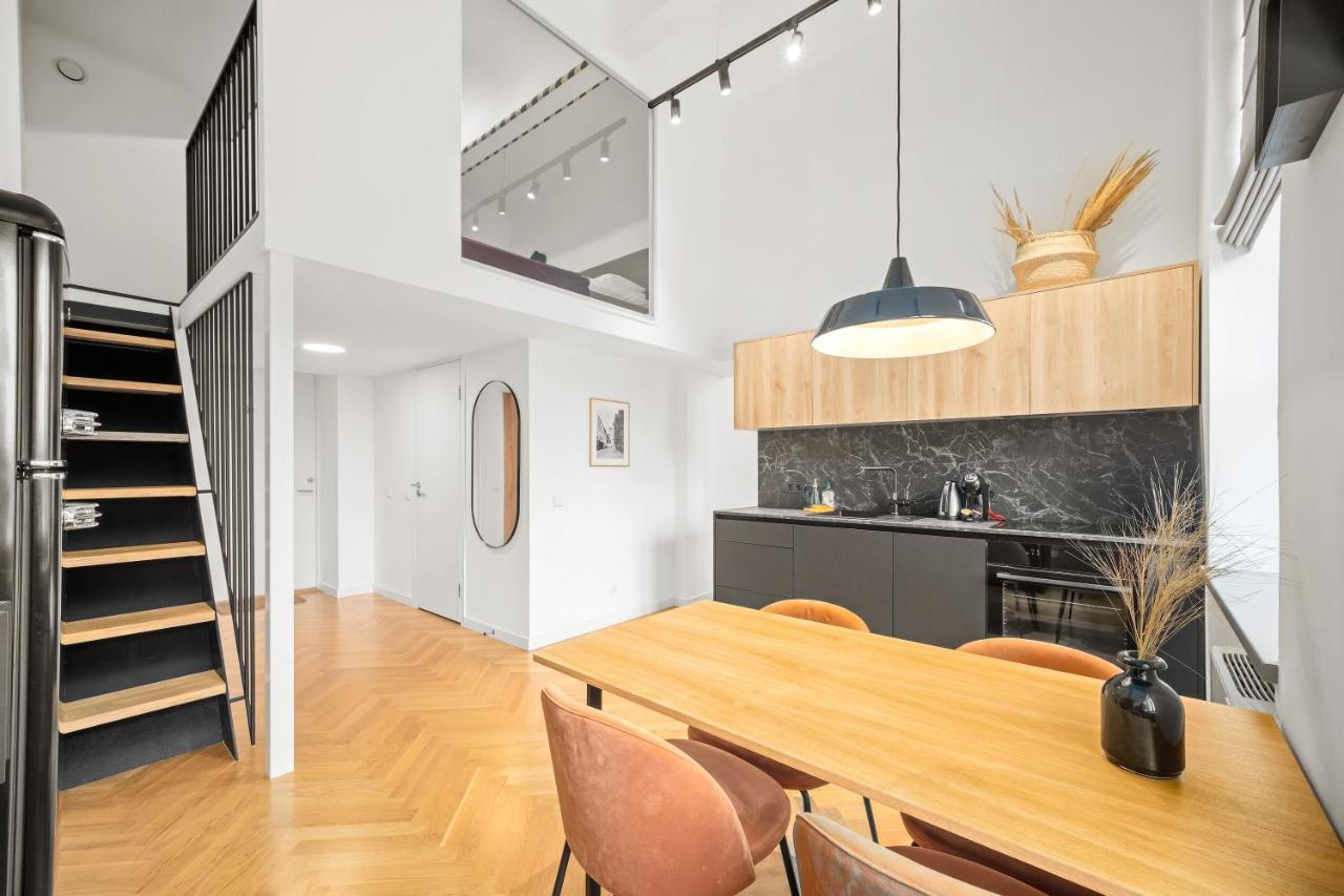 Owl Jazz - Luxury In The Heart Of The *